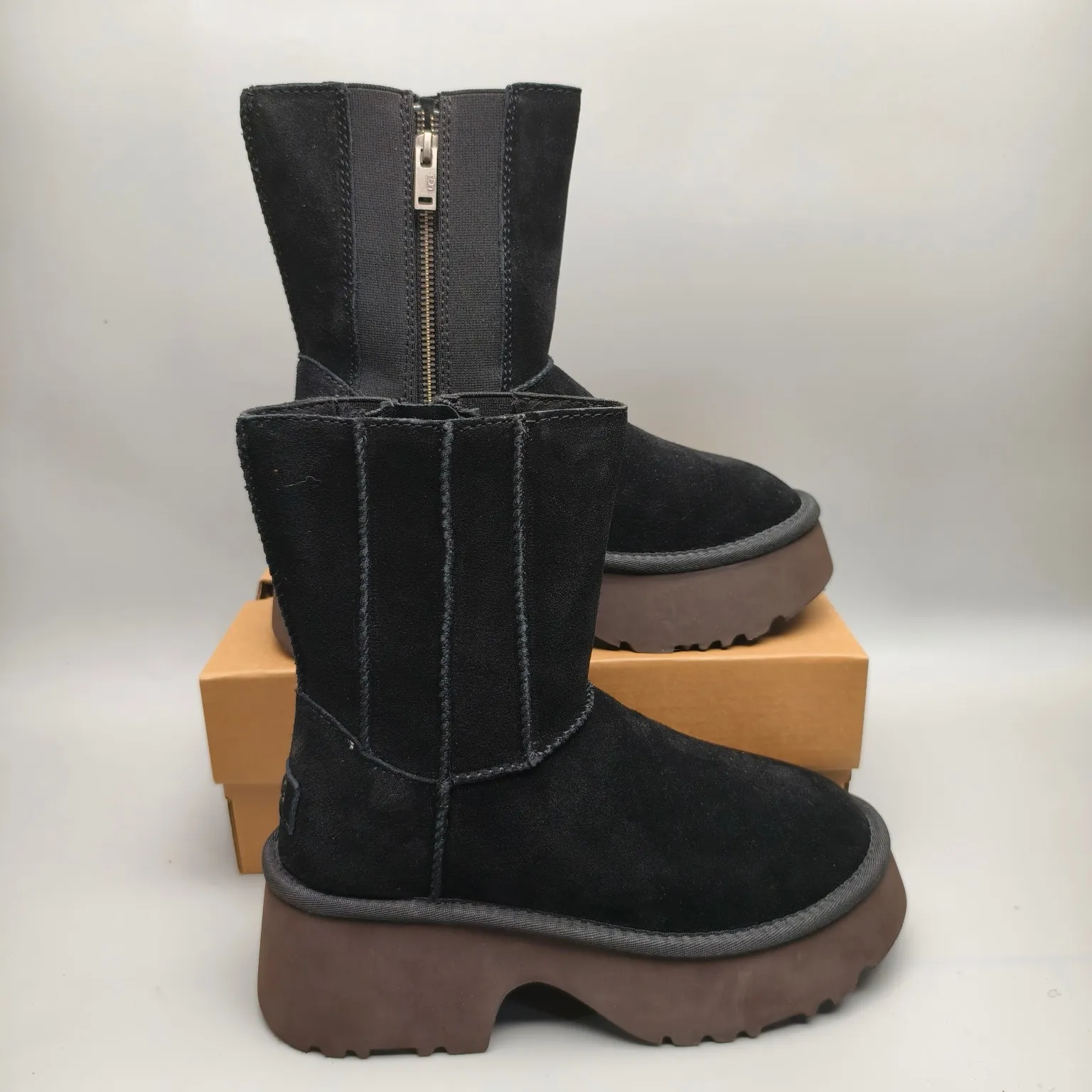 💰600 UGG sheepskin all-in-one snow boots 8313 Thick sole wedge casual women's boots Color: maroon black walnut Matching size: 35-40